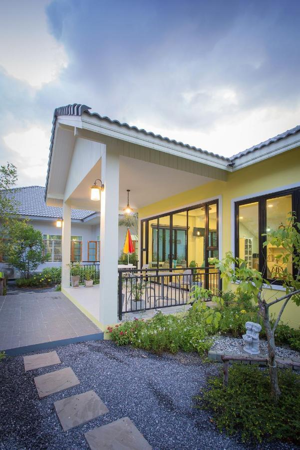Hotel Baan Phurit Khaoyai Pak Chong Esterno foto